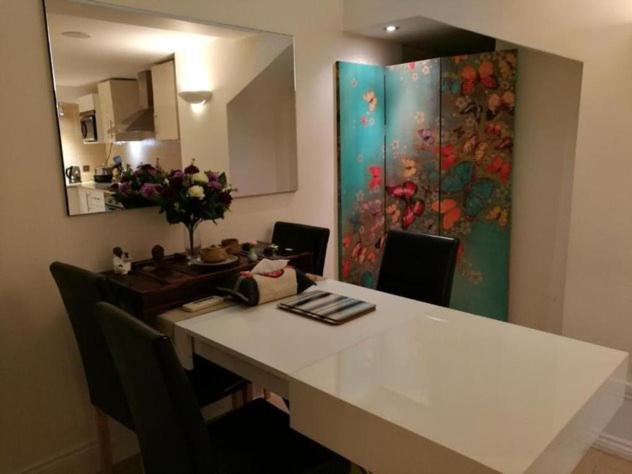 Lovet Homestay London Eksteriør bilde