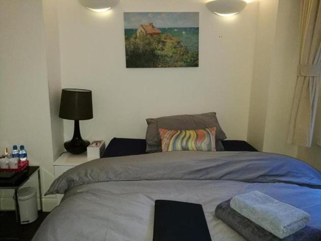 Lovet Homestay London Eksteriør bilde